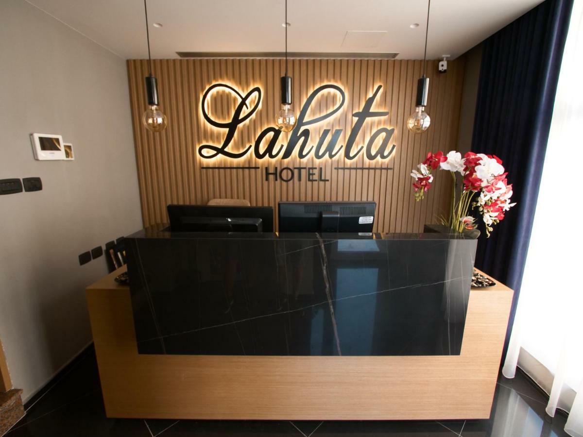 Hotel Lahuta Bajram Curri Exteriér fotografie