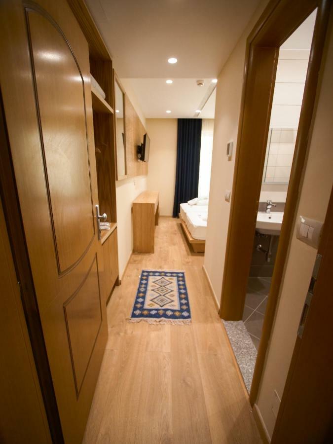 Hotel Lahuta Bajram Curri Exteriér fotografie