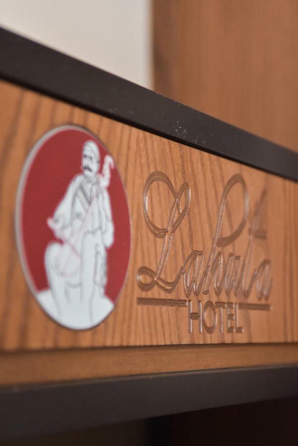 Hotel Lahuta Bajram Curri Exteriér fotografie