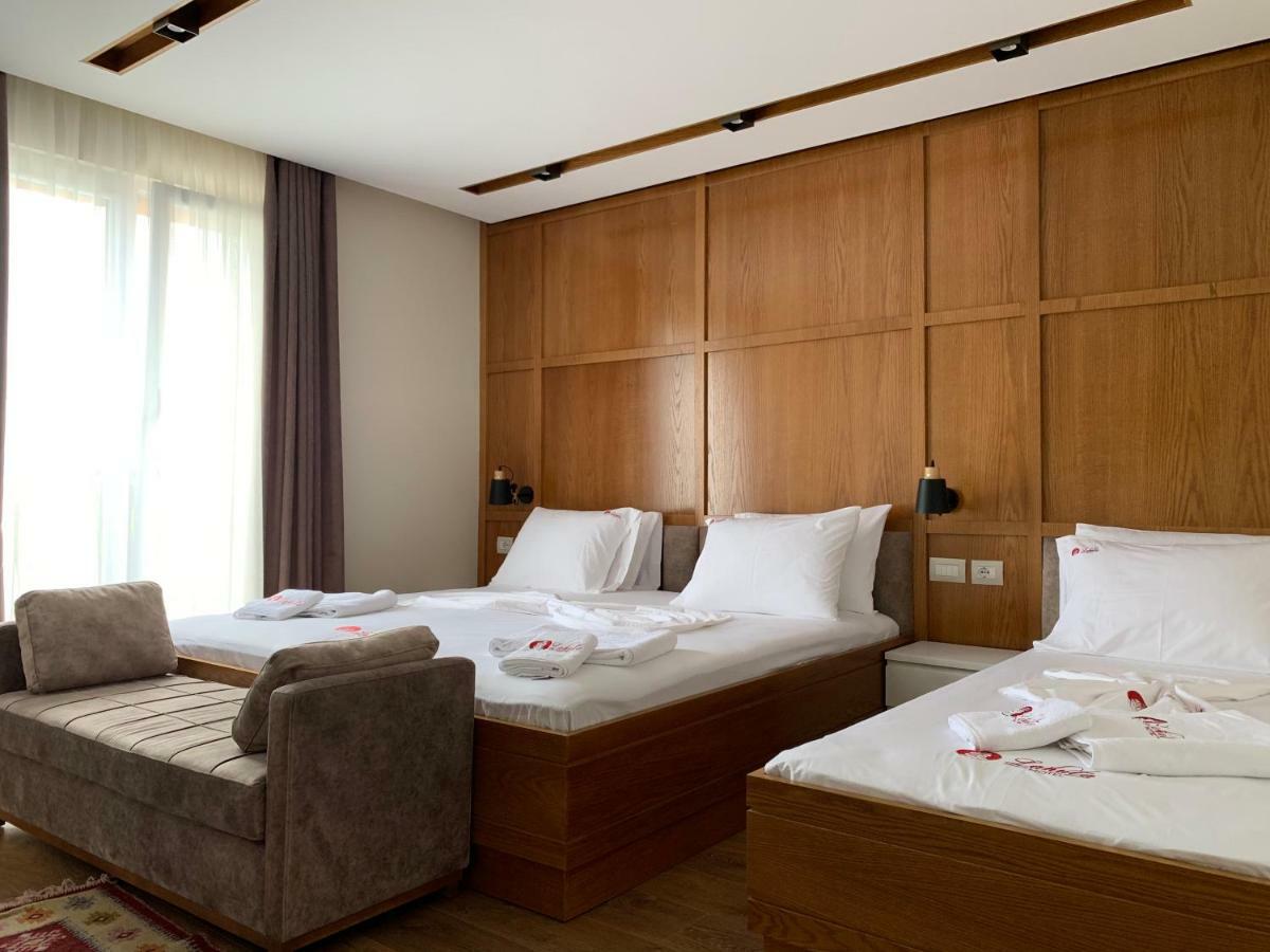 Hotel Lahuta Bajram Curri Exteriér fotografie